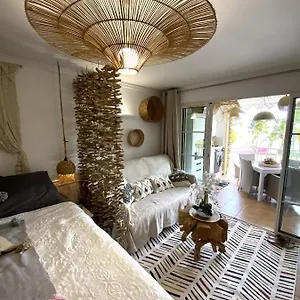  Appartement Le Paradis Zen 1er Etage Et Rdc Vue Et Ste Anne Guadeloupe